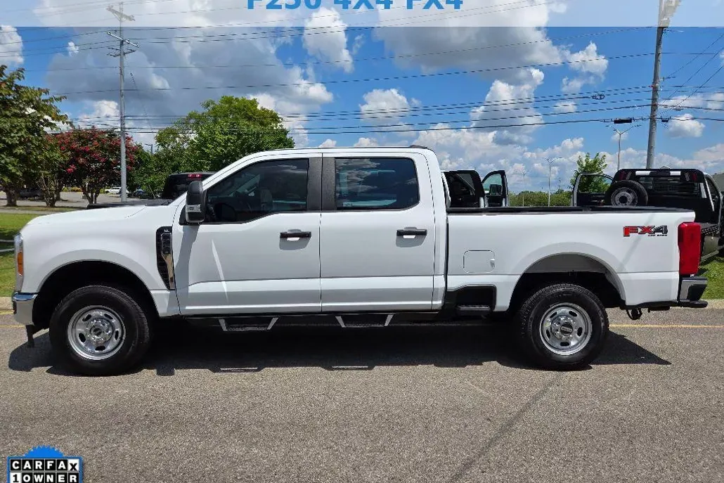 2023 Ford F-250 XL photo 1