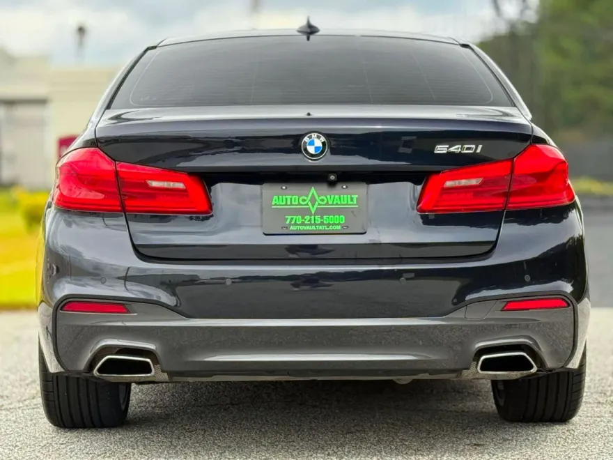 2017 Bmw 540i photo 1