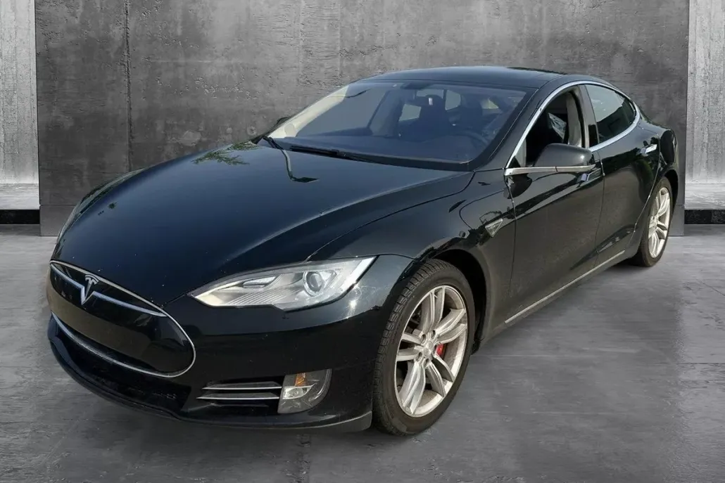 2014 Tesla Model S 60 photo 1