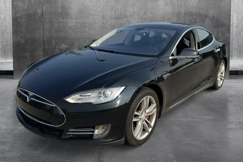 2014 Tesla Model S 60 photo 1