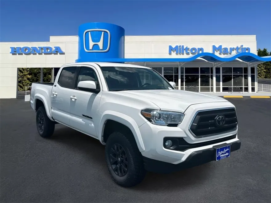 2023 Toyota Tacoma SR5 photo 1