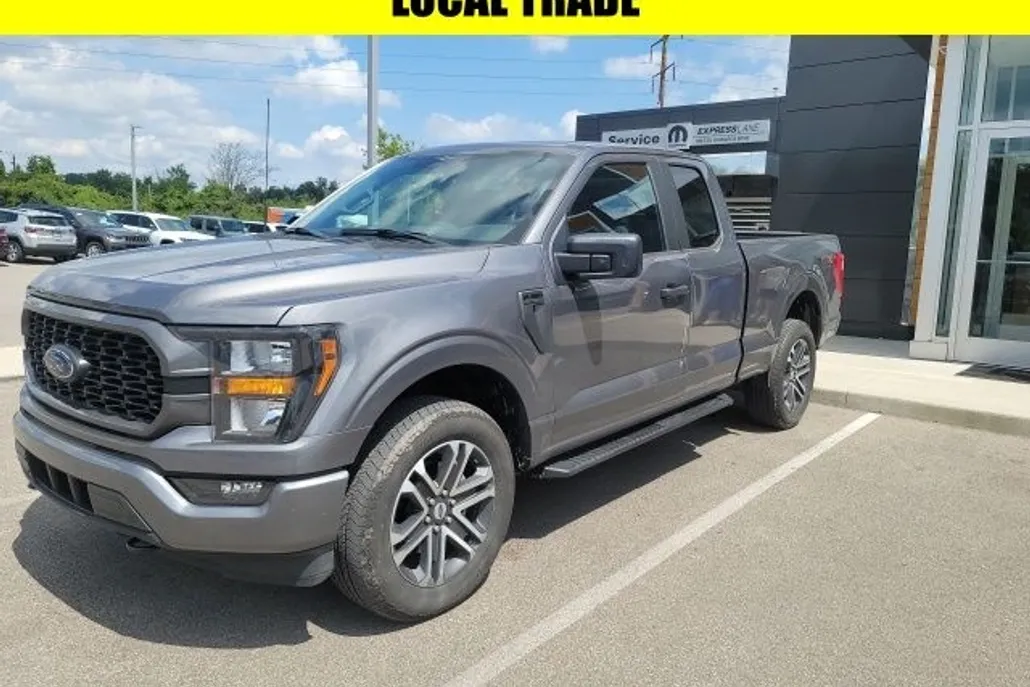 2023 Ford F-150 XL photo 1