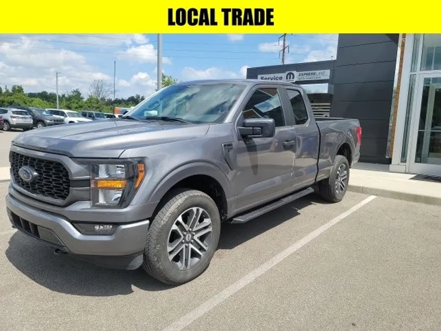 2023 Ford F-150 XL photo 1