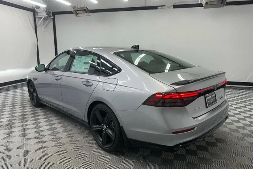 2025 Honda Accord Hybrid Sport-L photo 1