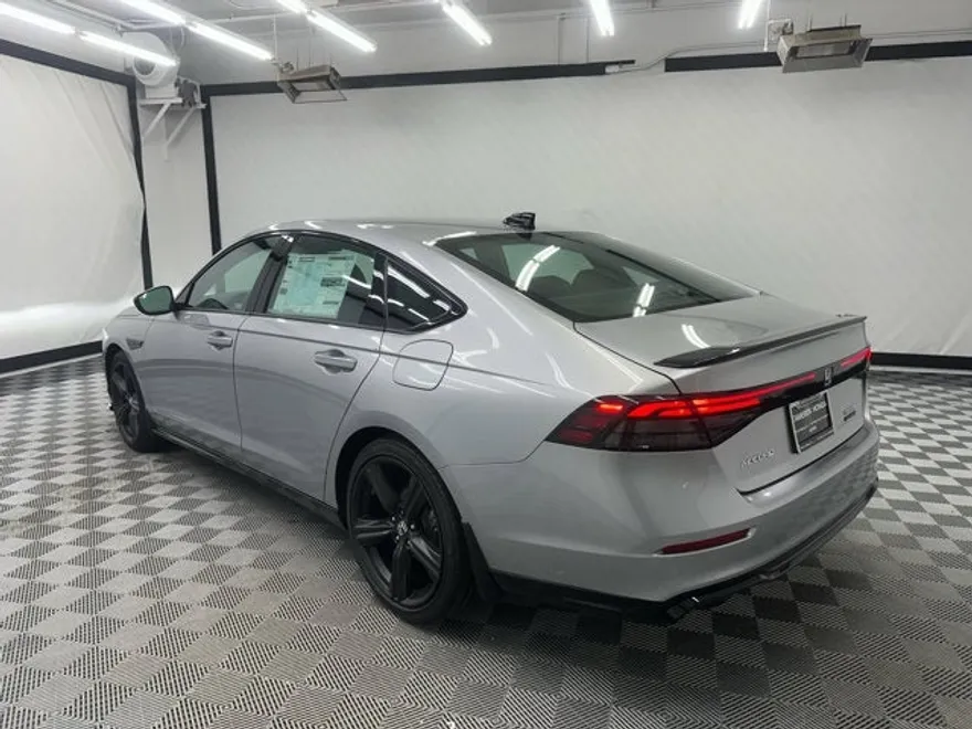 2025 Honda Accord Hybrid Sport-L photo 1