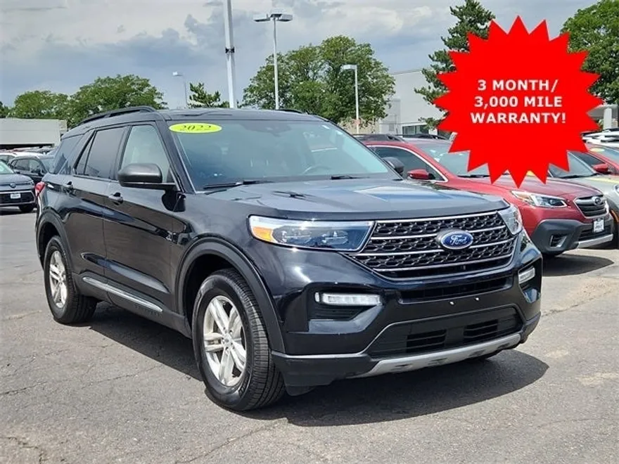 2022 Ford Explorer XLT photo 1