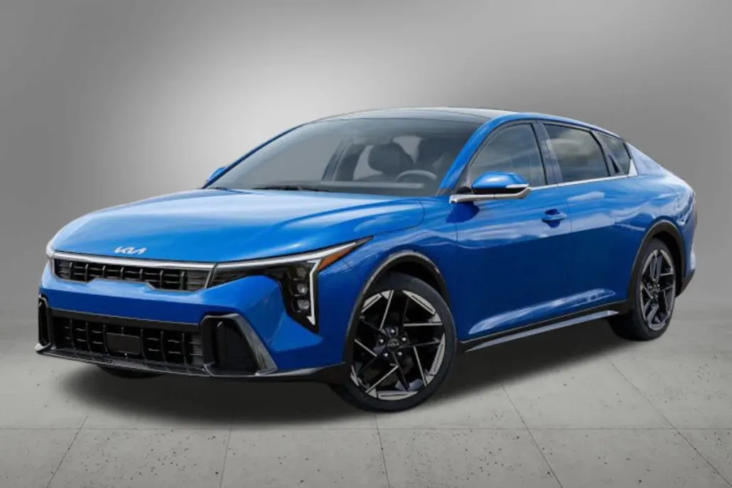 2025 Kia K4 GT-Line photo 1