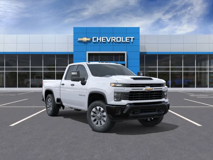 2026 Chevrolet Silverado 2500HD Custom photo 1