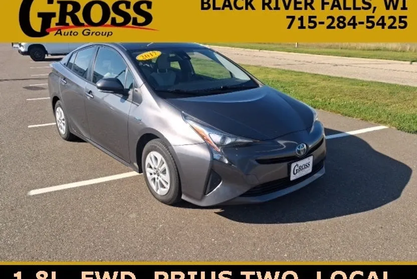 2017 Toyota Prius Two photo 1