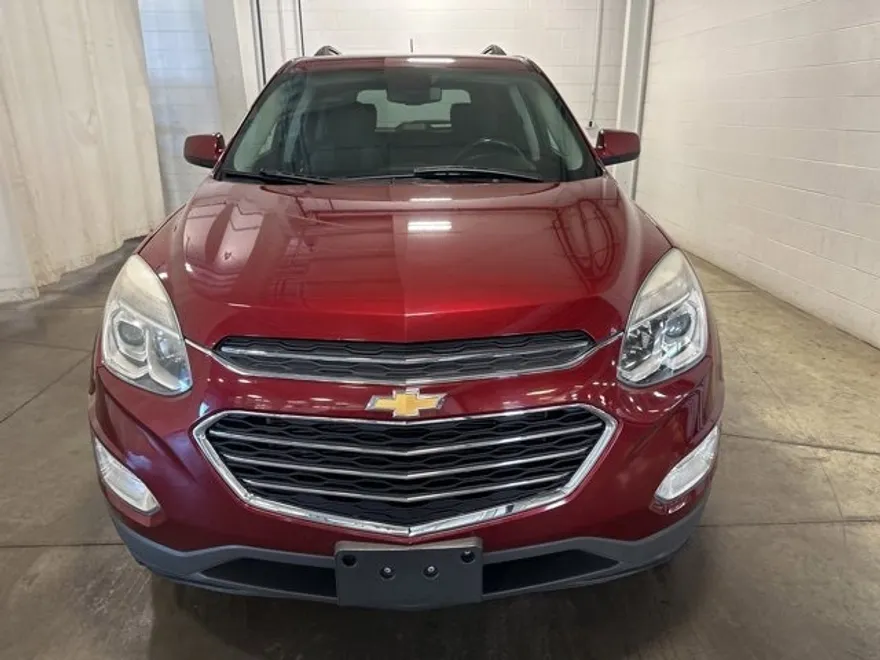 2016 Chevrolet Equinox LT photo 1