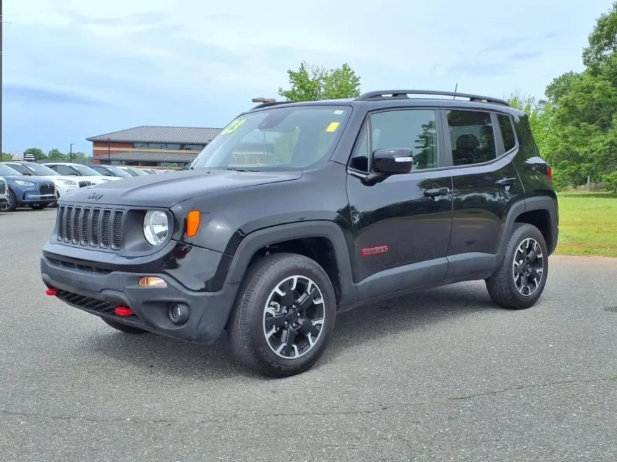 2023 Jeep Renegade Trailhawk photo 1