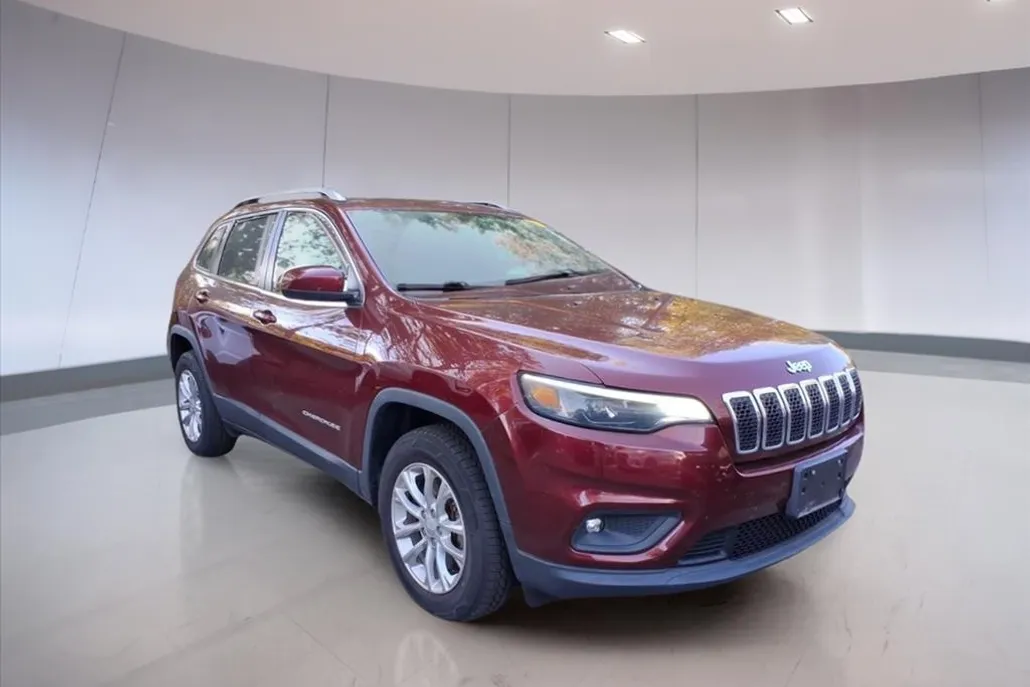 2019 Jeep Cherokee Latitude photo 1
