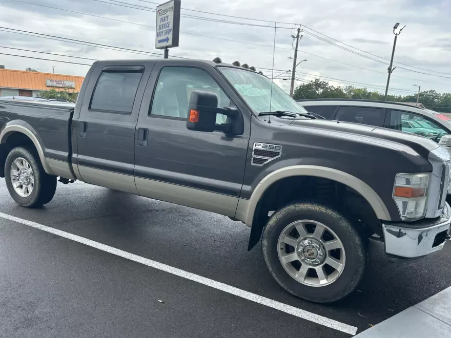 2008 Ford F-250 Lariat photo 1