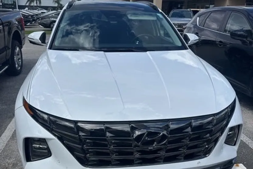 2023 Hyundai Tucson Hybrid Limited photo 1