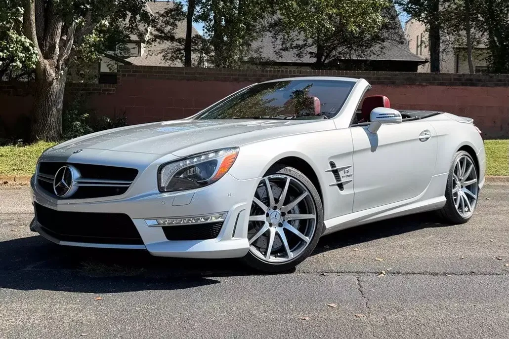 2013 Mercedes Benz SL 63 AMG photo 1