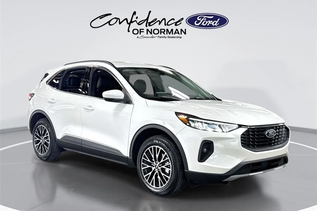 2025 Ford Escape Plug-In Hybrid photo 1