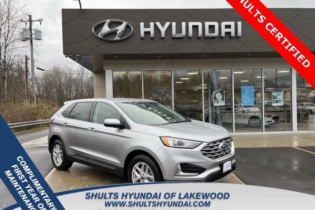 2022 Ford Edge SEL photo 1