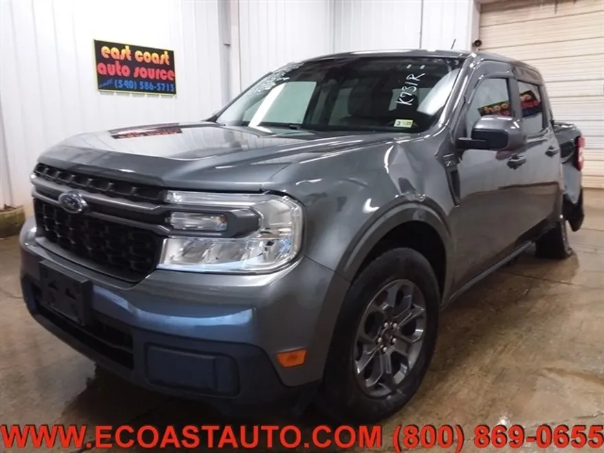 2022 Ford Maverick XLT photo 1