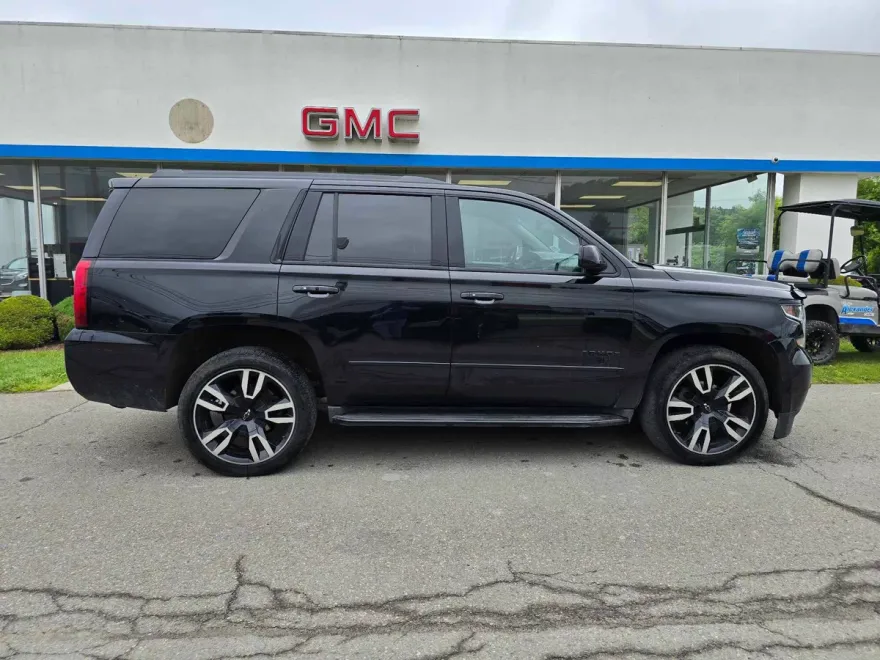 2018 Chevrolet Tahoe Premier photo 1