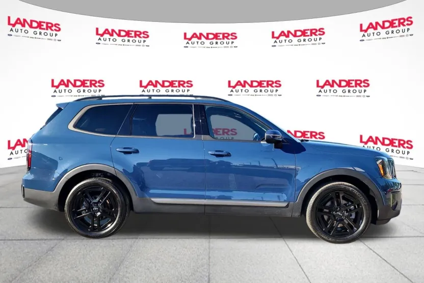 2023 Kia Telluride EX X-Line photo 1