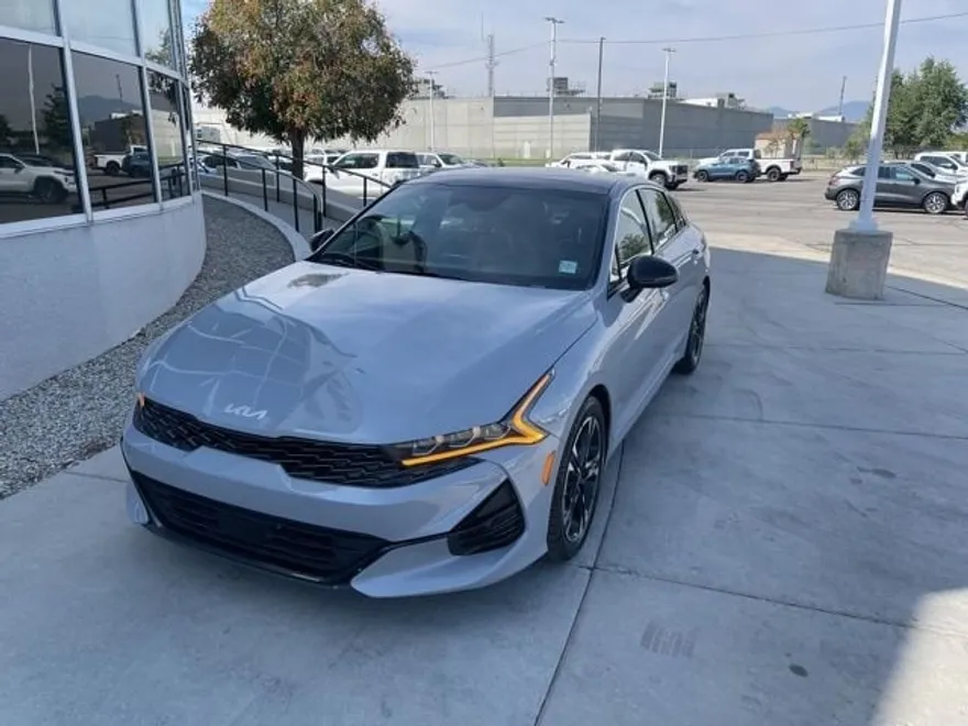 2022 Kia K5 GT-Line photo 1