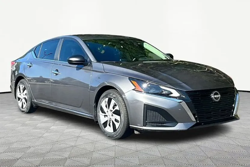 2025 Nissan Altima 2.5 S photo 1