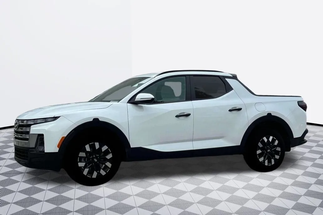 2025 Hyundai Santa Cruz SEL photo 1
