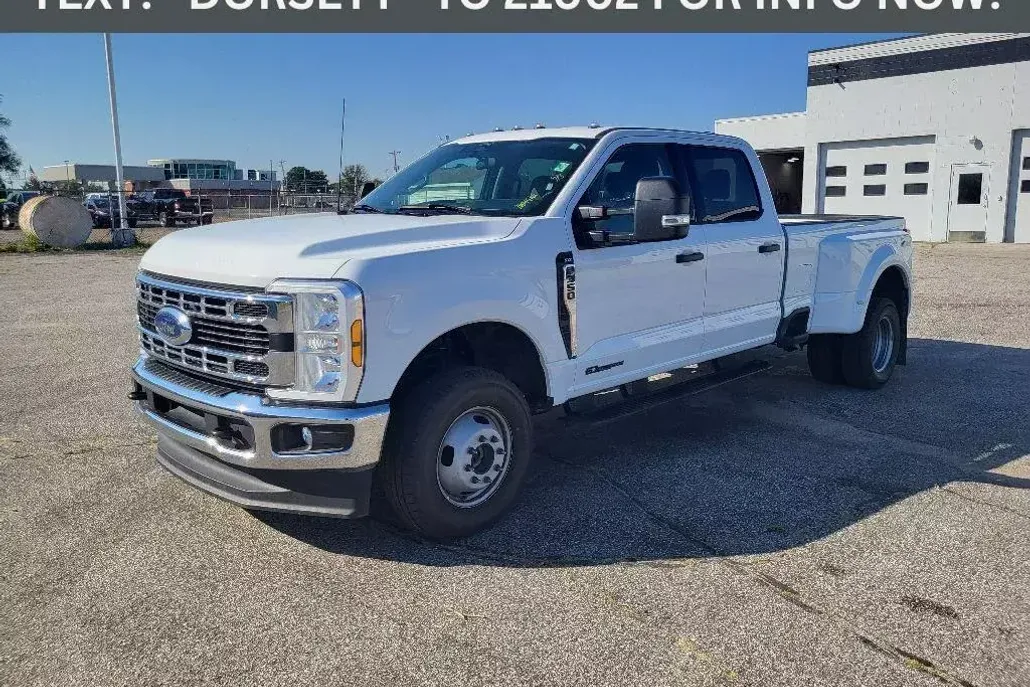 2024 Ford F-350 XLT photo 1