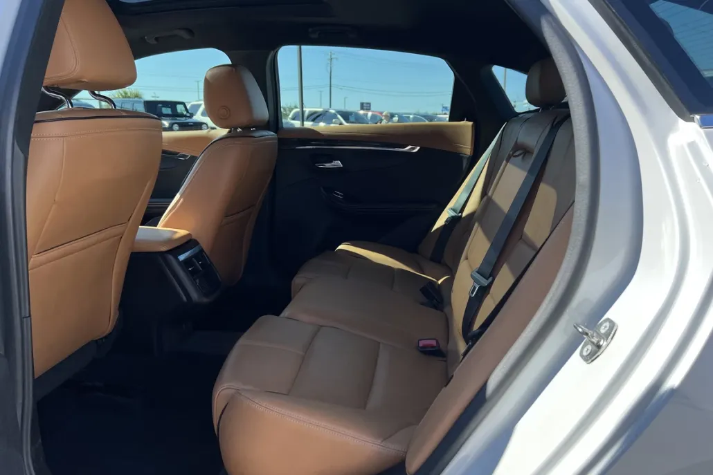 2016 Chevrolet Impala LTZ photo 1
