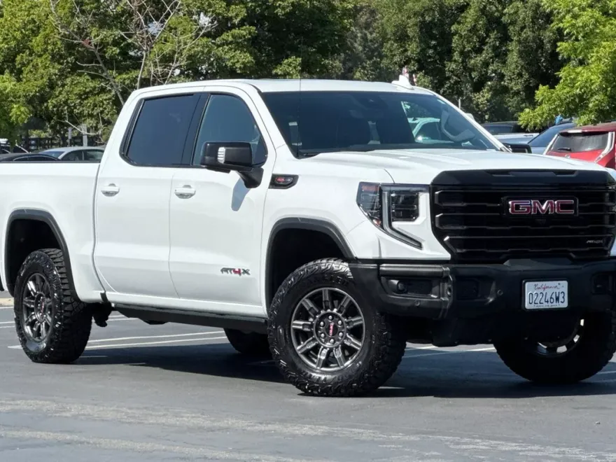 2024 Gmc Sierra 1500 AT4X photo 1