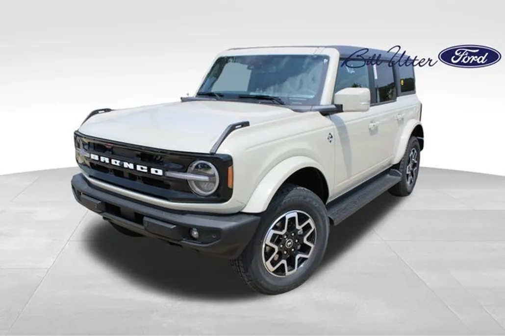 2025 Ford Bronco Outer Banks photo 1