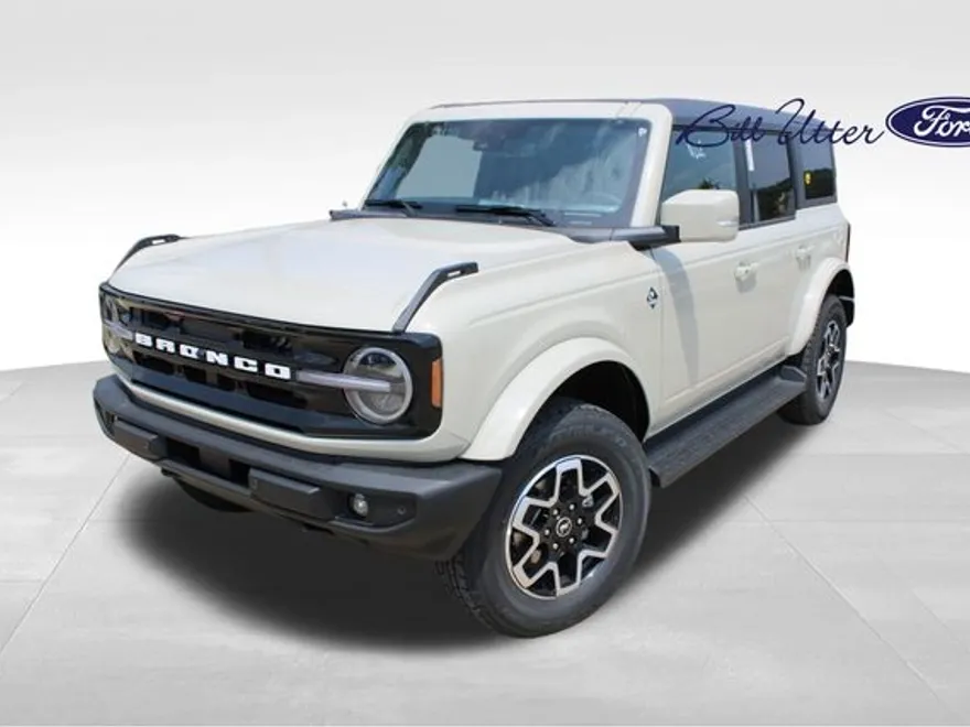 2025 Ford Bronco Outer Banks photo 1