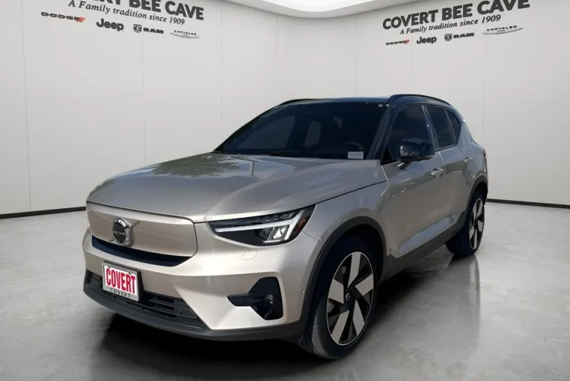 2023 Volvo XC40 Recharge Ultimate photo 1
