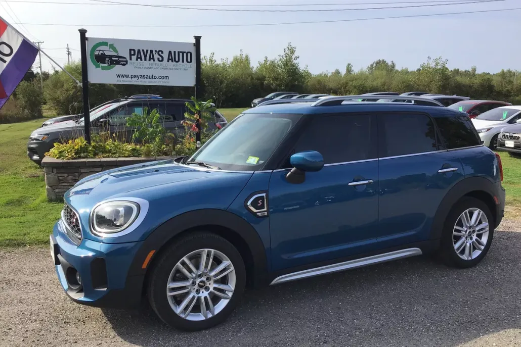 2023 Mini Countryman Classic photo 1