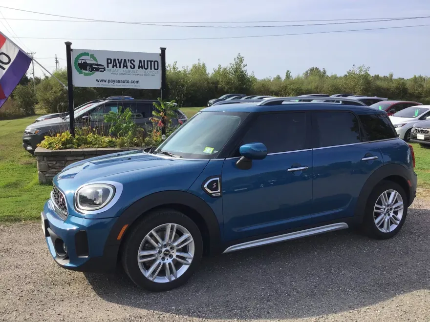 2023 Mini Countryman Classic photo 1