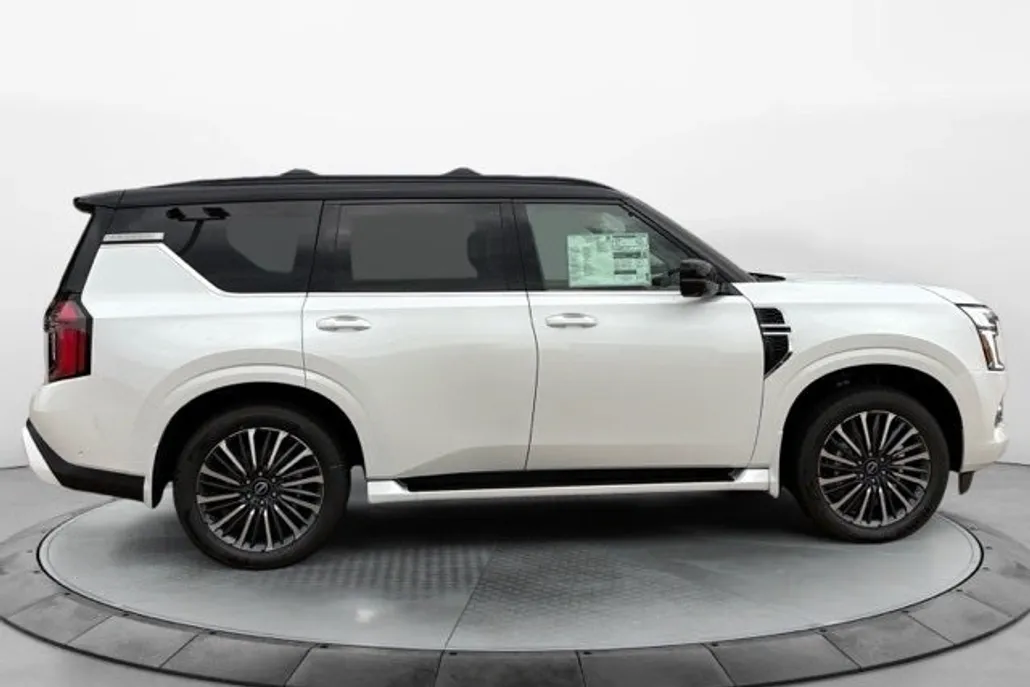 2026 Nissan Armada Platinum Reserve photo 1