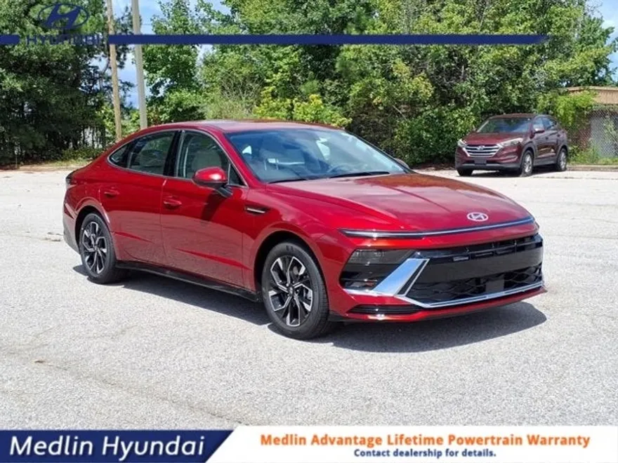 2025 Hyundai Sonata SEL photo 1