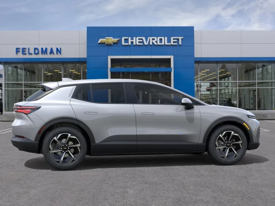 2026 Chevrolet Equinox EV 1LT photo 1