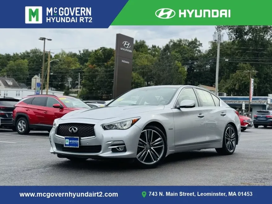2016 Infiniti Q50 Hybrid photo 1