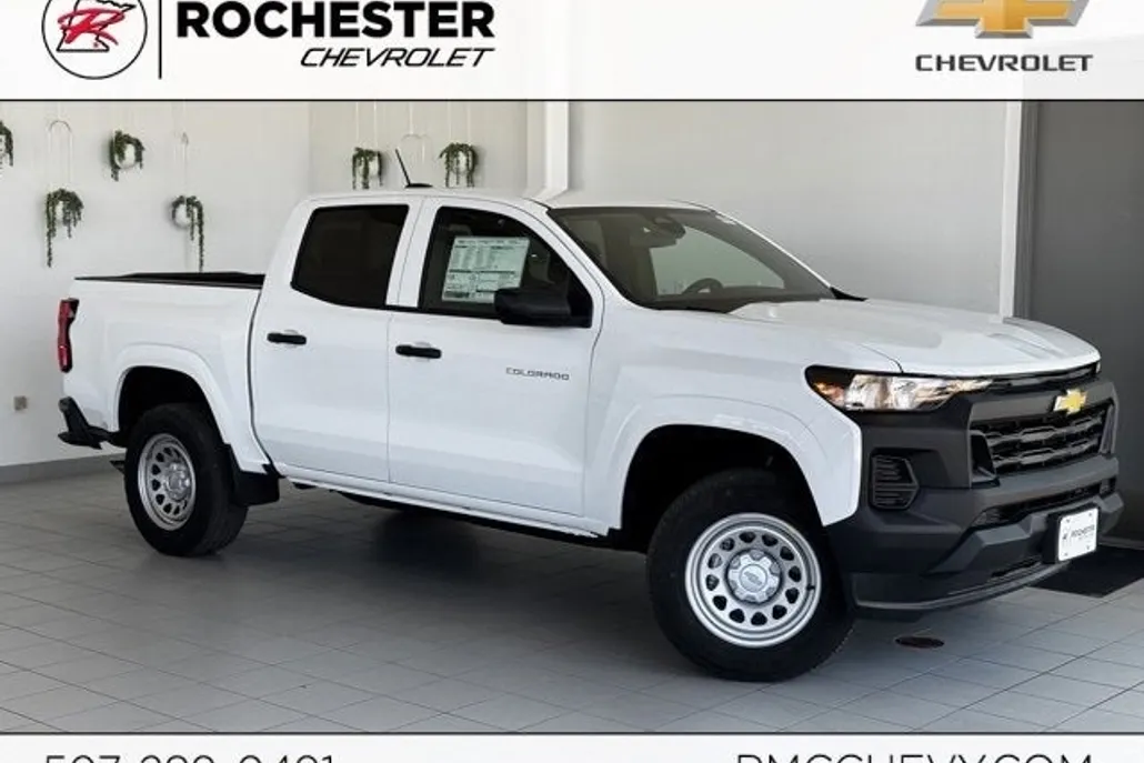 2025 Chevrolet Colorado LT photo 1