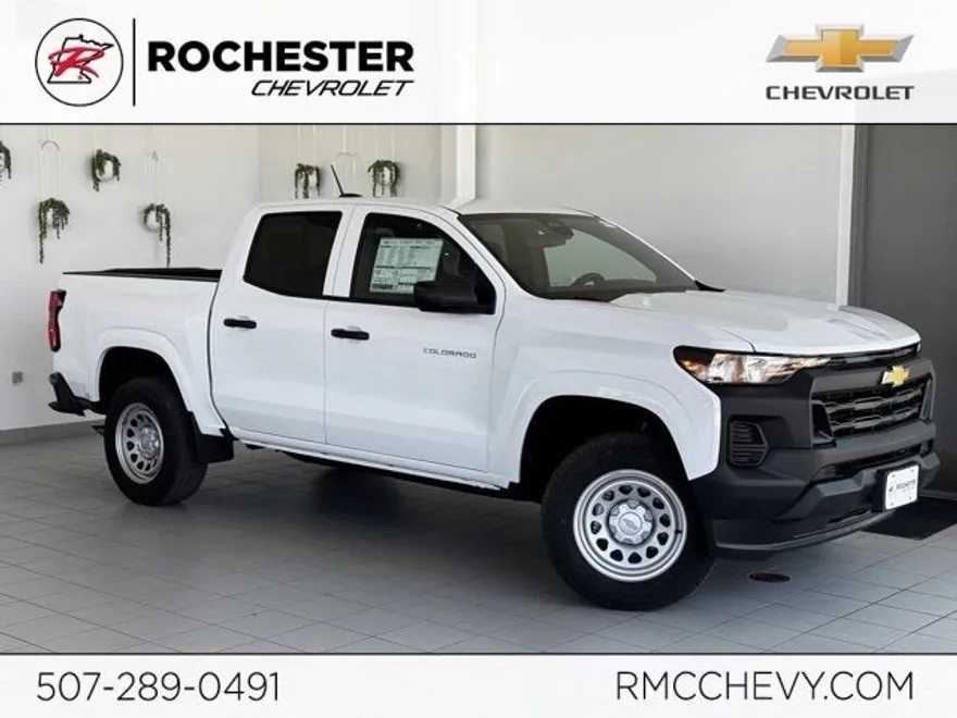 2025 Chevrolet Colorado LT photo 1