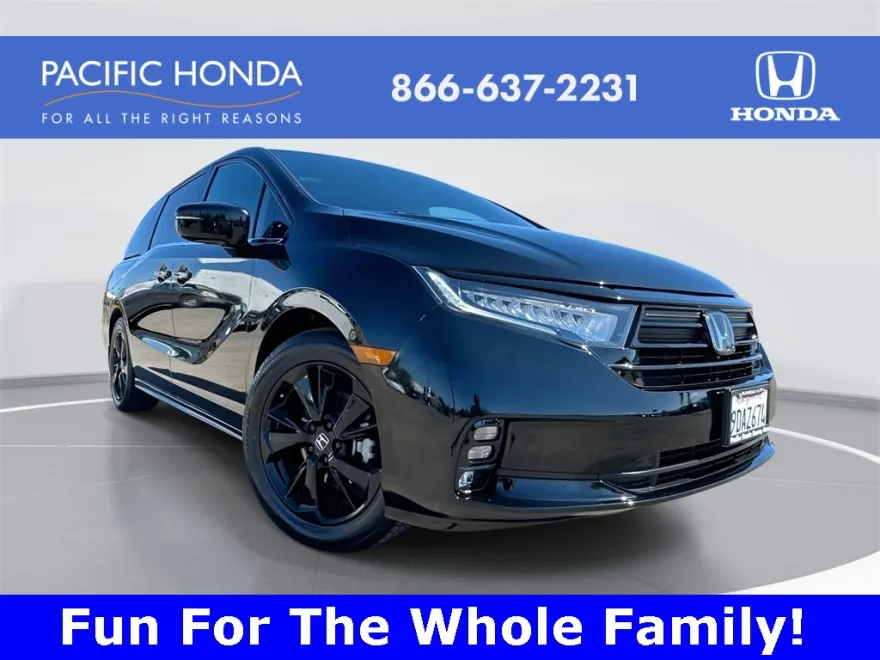 2023 Honda Odyssey Sport photo 1