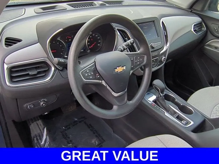 2024 Chevrolet Equinox LS photo 1