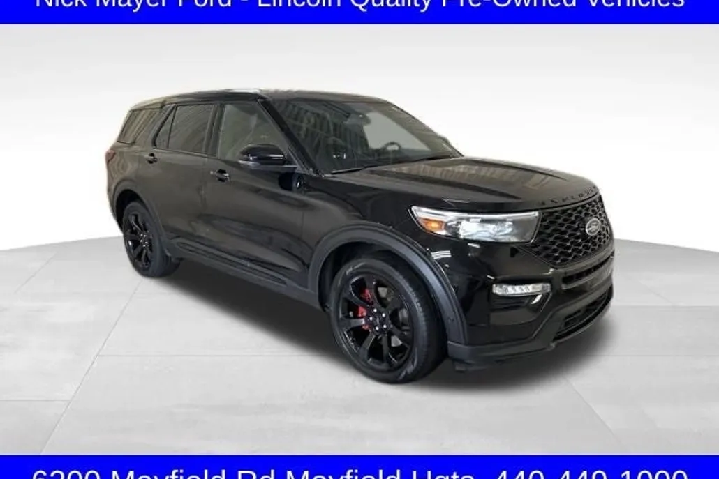 2022 Ford Explorer ST photo 1