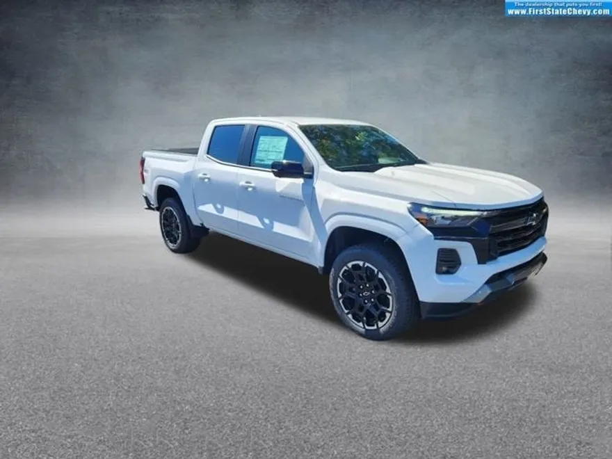 2026 Chevrolet Colorado Z71 photo 1