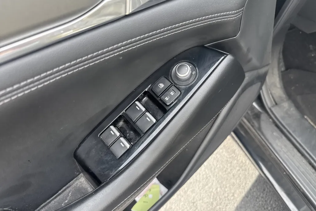2018 Mazda Mazda6 Touring photo 1