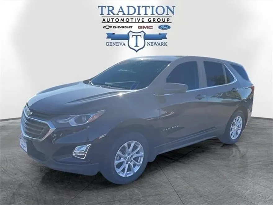 2021 Chevrolet Equinox LT photo 1