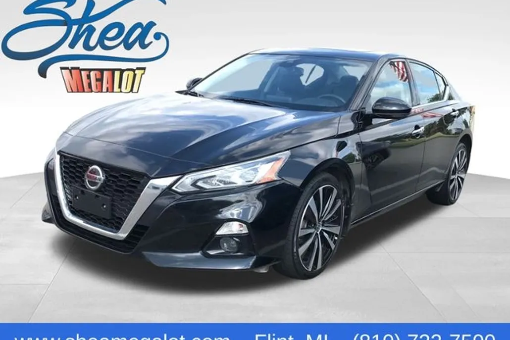 2022 Nissan Altima 2.5 Platinum photo 1