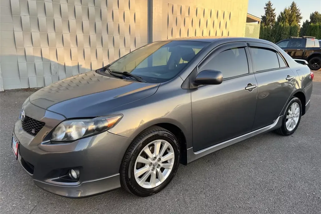 2010 Toyota Corolla S photo 1