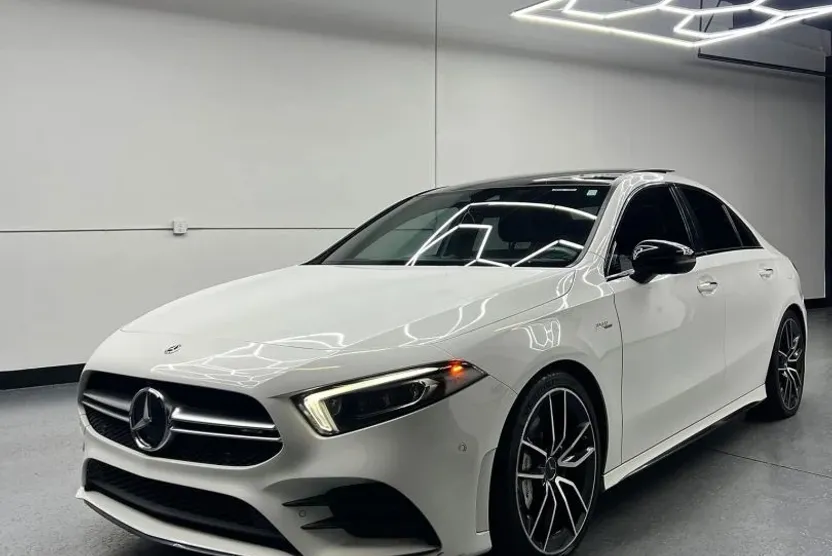 2021 Mercedes Benz A AMG 35 4MATIC photo 1